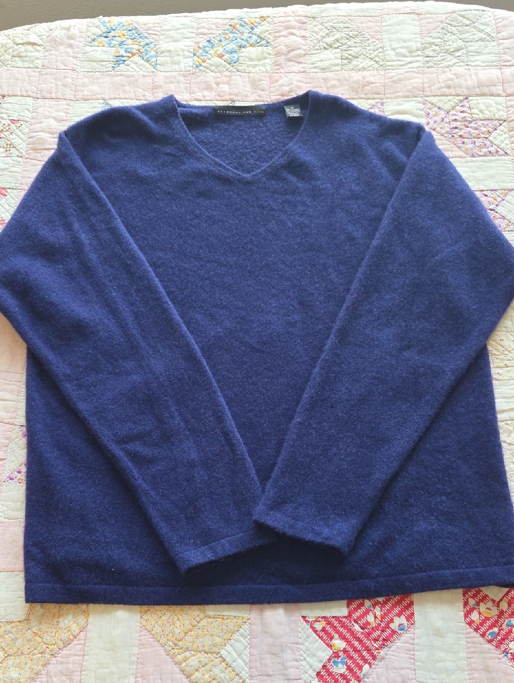 Christopher & Banks Men's Deep Navy V-Neck Cashmere Sweater